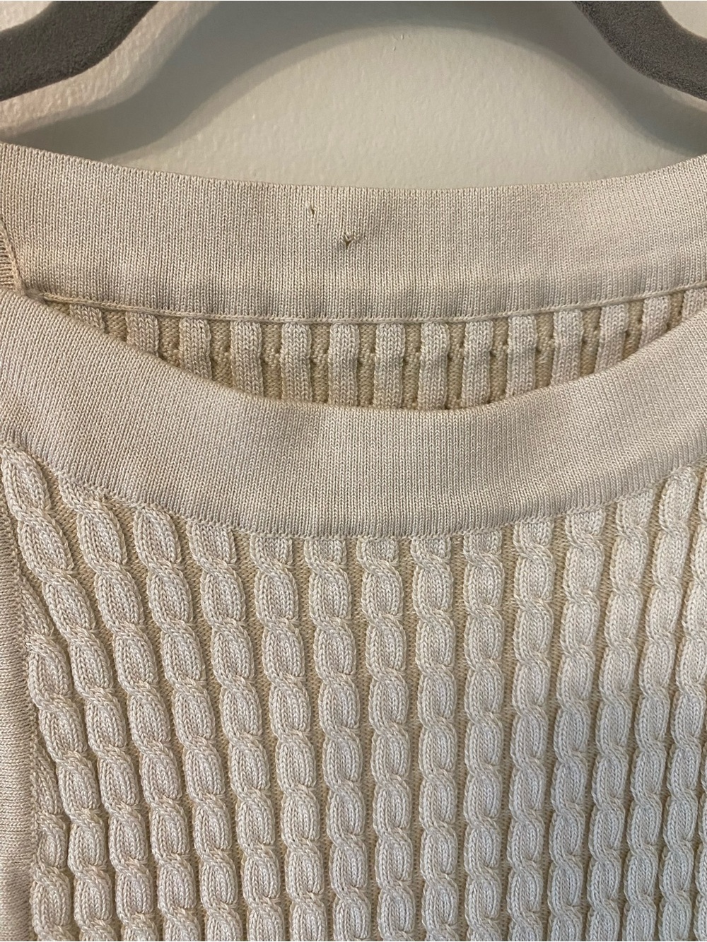 Commense Cream Cable-Knit Ribbed Tank Top - Picture 6 of 6